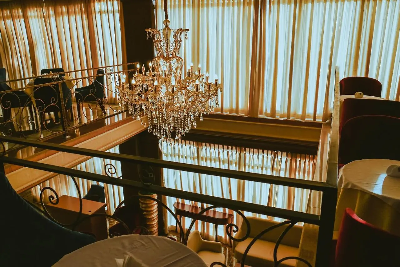 Moonlight Hotel 아디스아바바 3*,